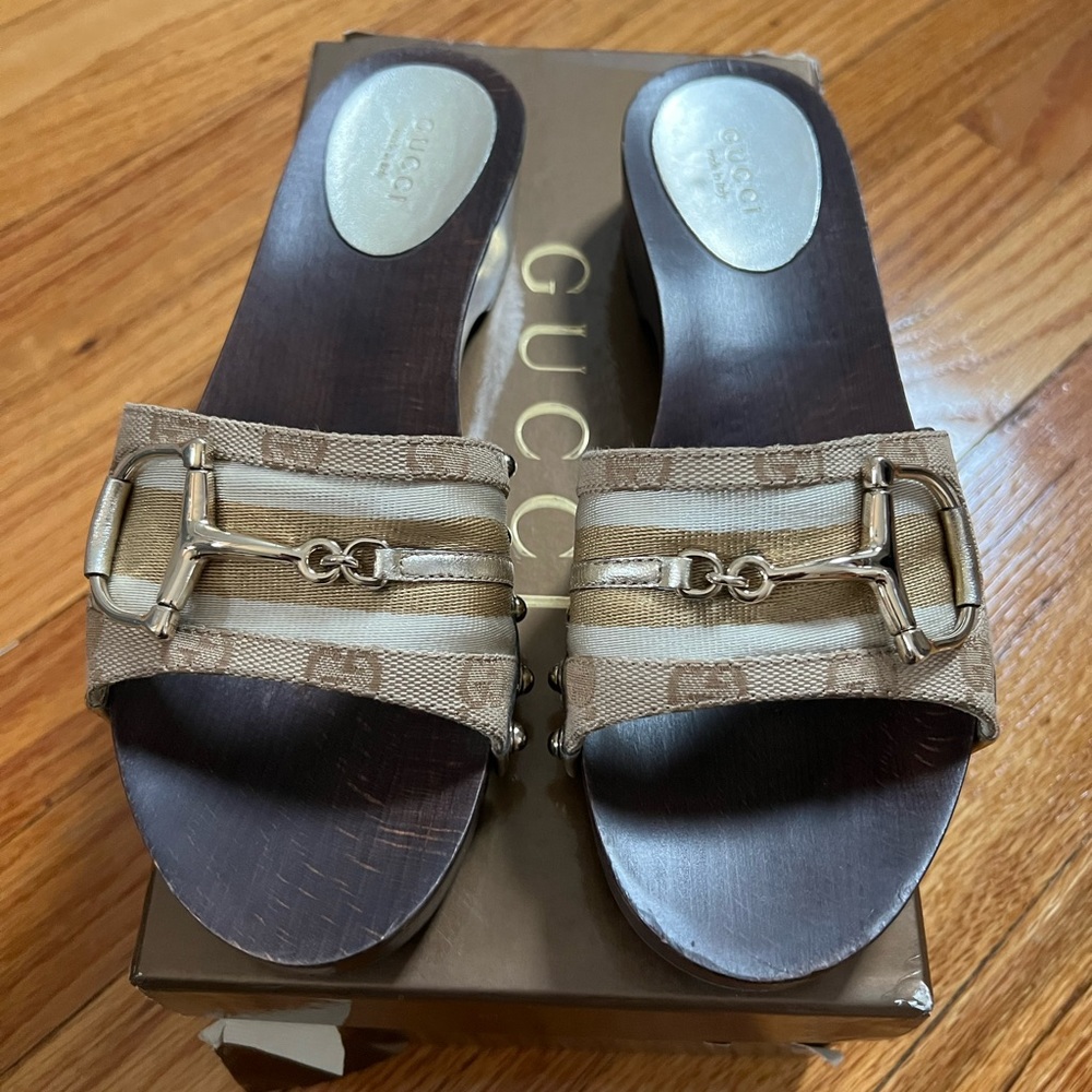 Gucci clogs 37